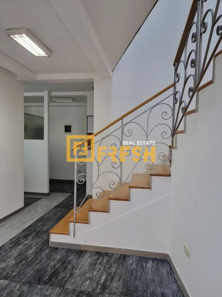 Rent, office space, 130m², Krivi Most, Podgorica
