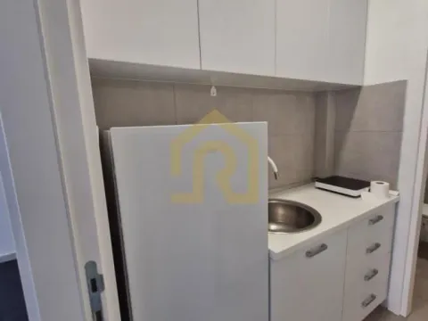 Izdavanje, poslovni prostor, 139m², Banovo Brdo, Beograd - image 10