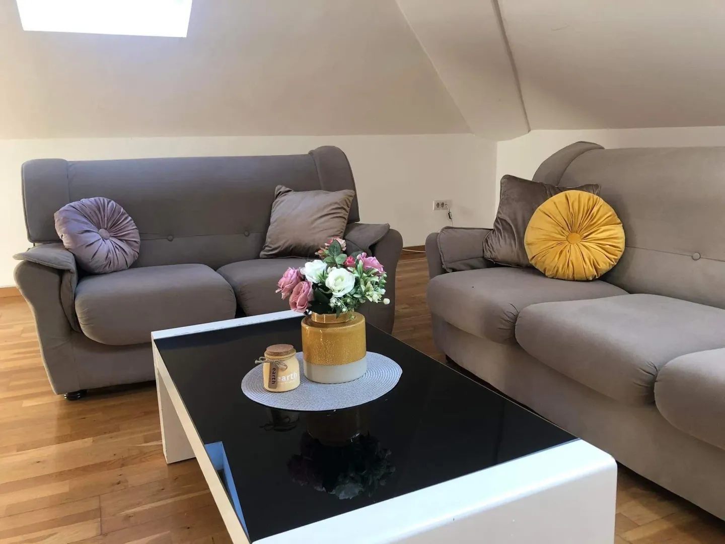 Izdavanje, jednosoban stan, 65m², Preko Morače, Podgorica
