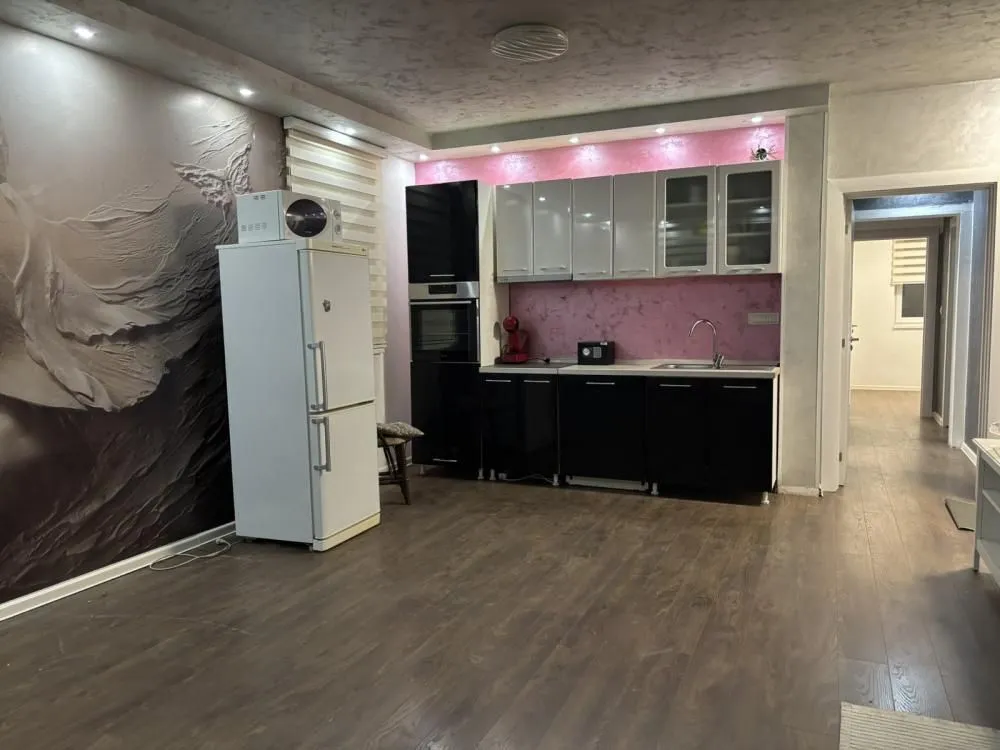 Rent, four bedroom apartment, 80m², Bulbulder, Zvezdara Sve Podlokacije