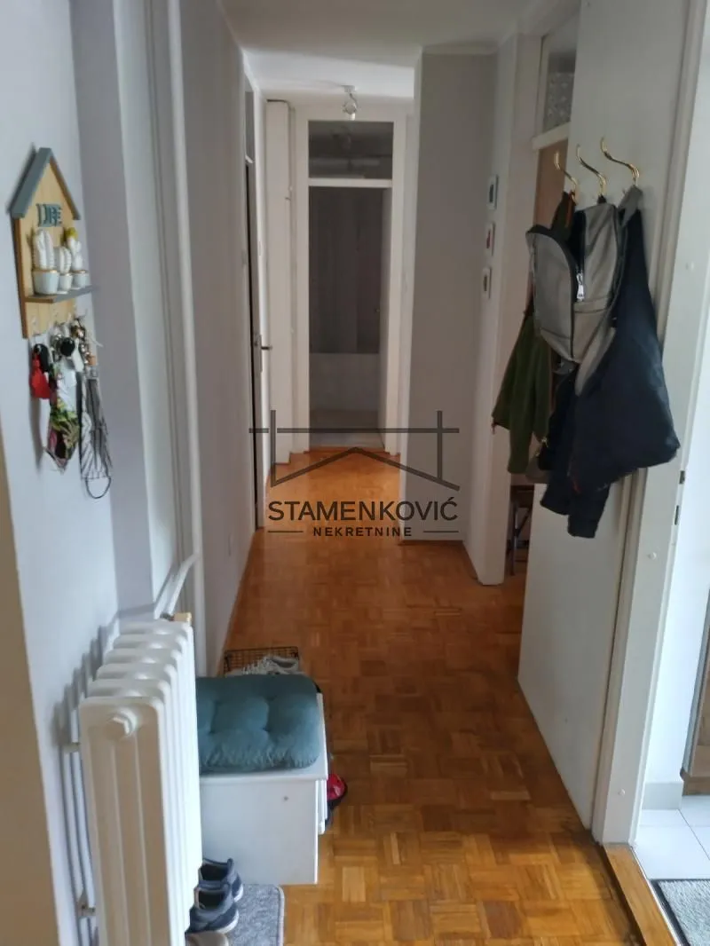 Prodaja, trosoban stan, 69m², Sajam, Novi Sad Sve Podlokacije