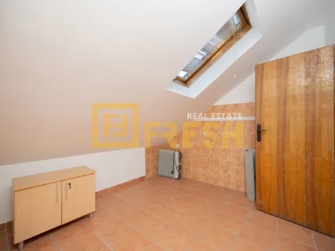 Izdavanje, poslovni prostor, 1000m², Centar, Podgorica - image 50