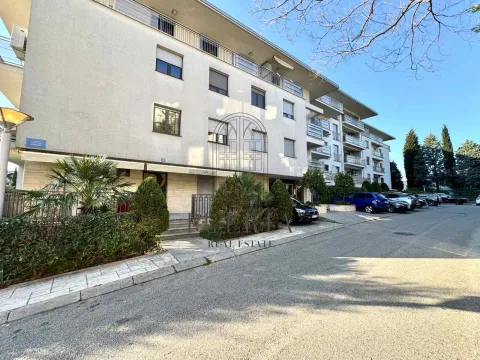 Rent, one bedroom apartment, 45m², Gorica C, Podgorica - image 12