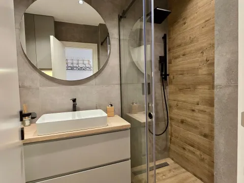 Rent, two bedroom apartment, 120m², Centar, Podgorica - image 11