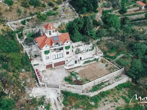 Prodaja, kuća, 393m², Budva, Crna Gora - image 4