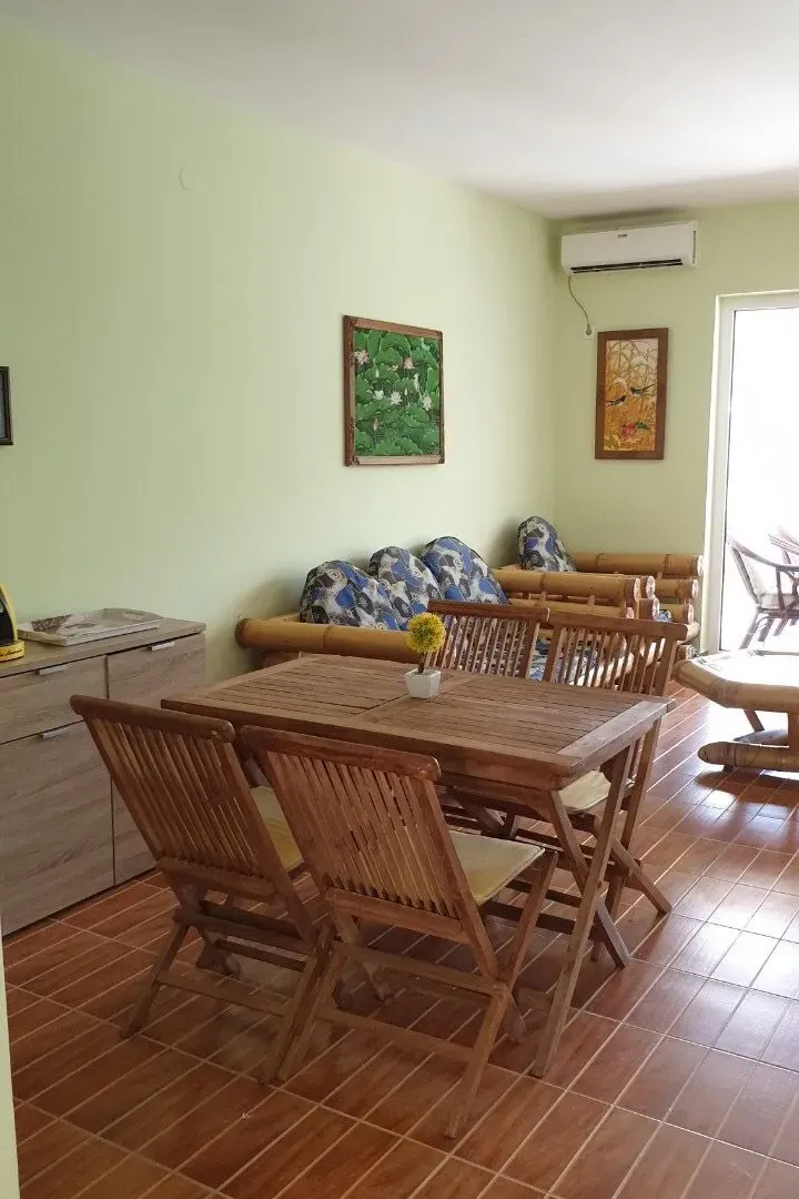 Prodaja, stan, 84m², Herceg Novi, Crna Gora
