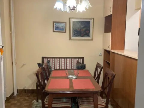 Izdavanje, četvorosoban stan, 81m², Stari Grad, Beograd - image 7