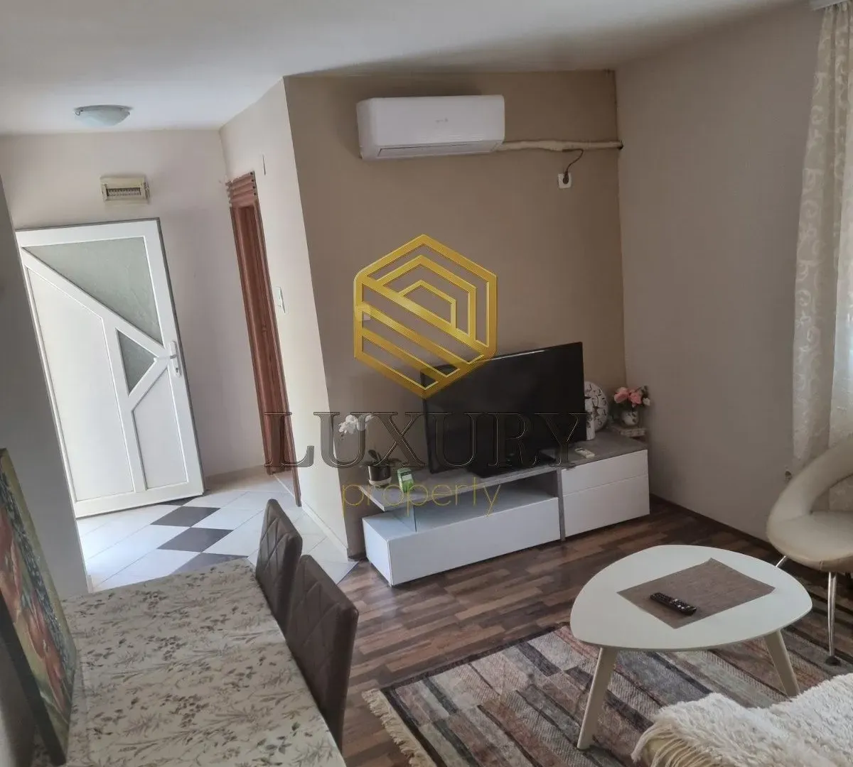 Rent, one bedroom apartment, 40m², Zelenika, Podgorica
