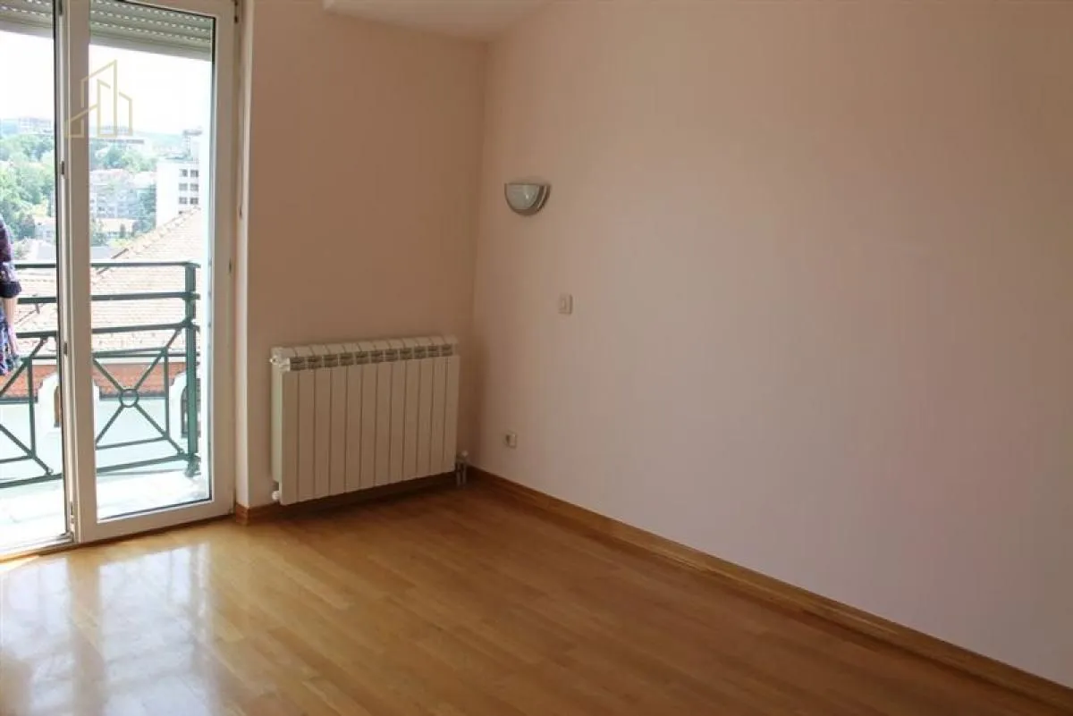 Sale, house, 200m², Savski Venac, Beograd