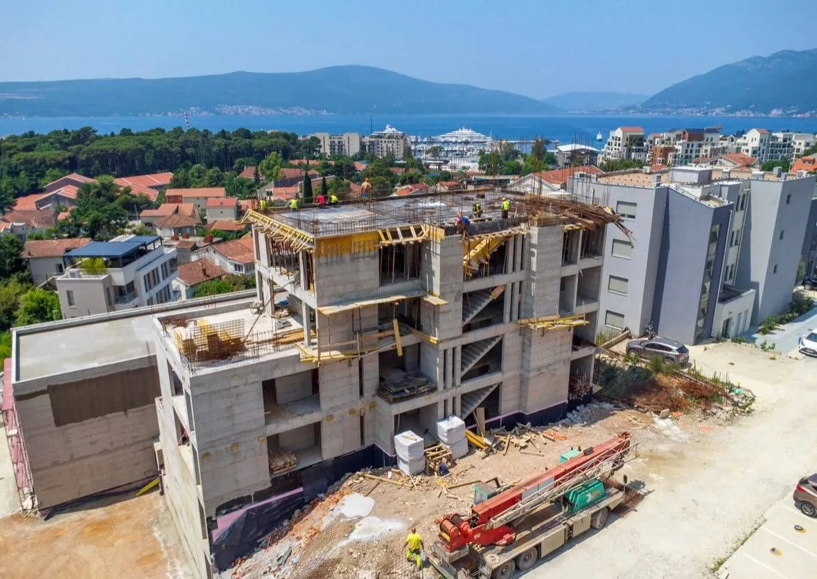 Prodaja, stan, 5502m², Tivat, Crna Gora