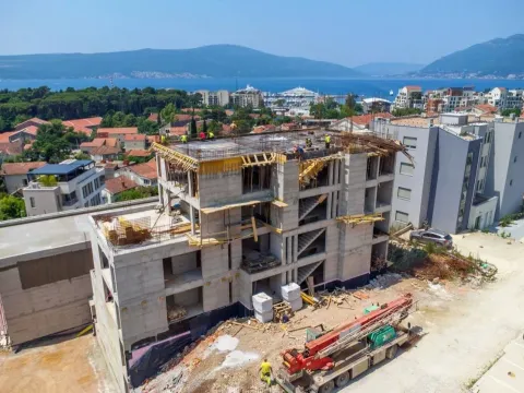 Prodaja, stan, 5502m², Tivat, Crna Gora - image 2