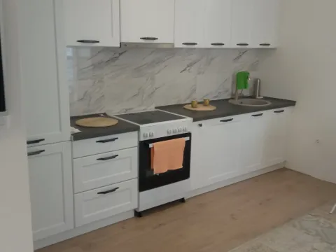 Izdavanje, jednosoban stan, 42m², Centar, Podgorica - image 4