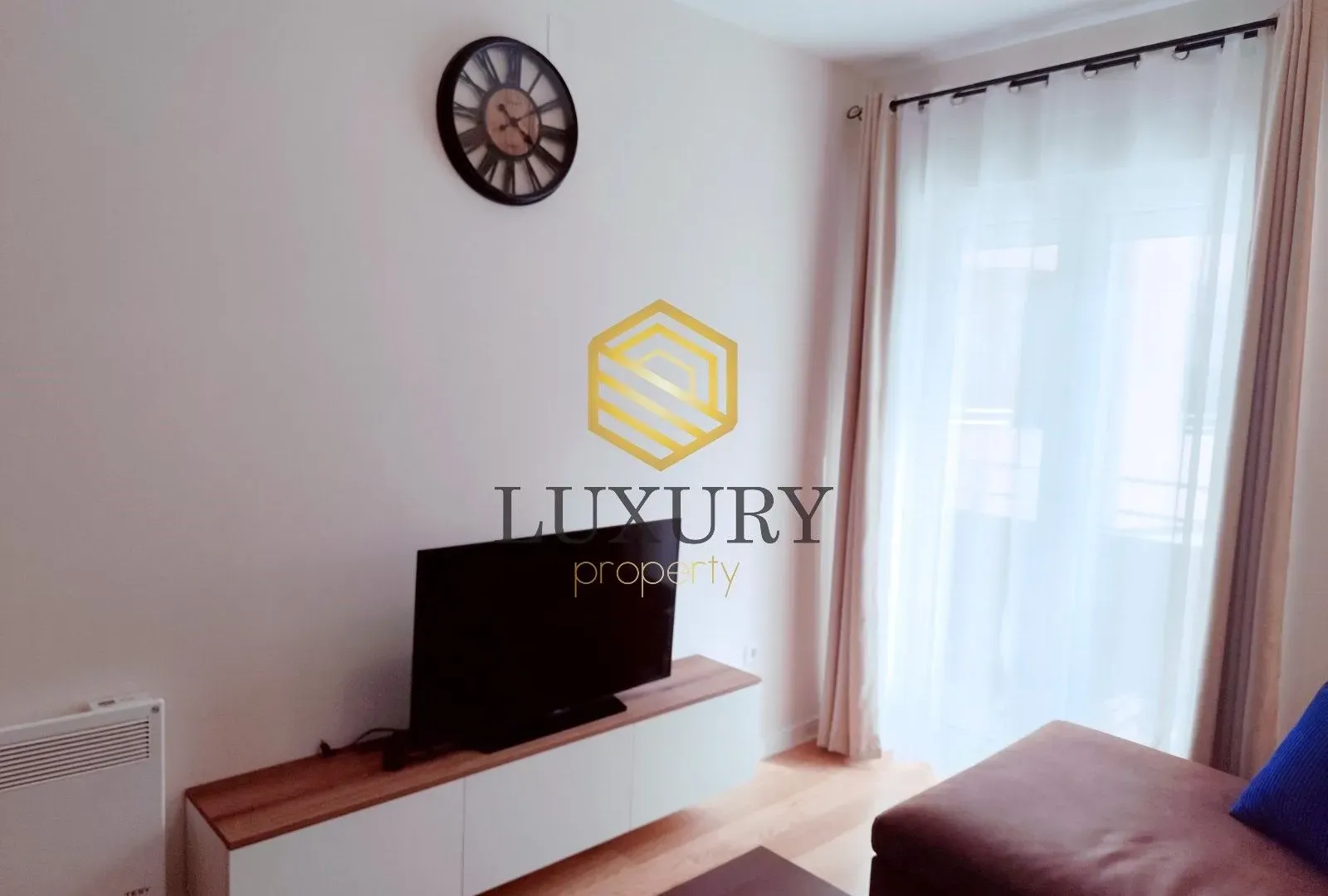 Prodaja, jednosoban stan, 40m², Central Point, Podgorica