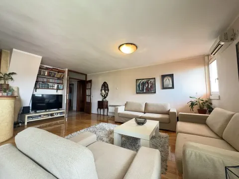 Prodaja, trosoban stan, 101m², Blok 5, Podgorica - image 7