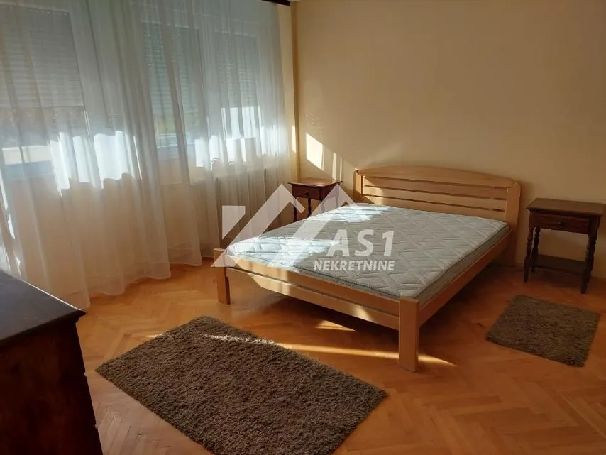 Izdavanje, dvosoban stan, 62m², Liman 1, Novi Sad Sve Podlokacije