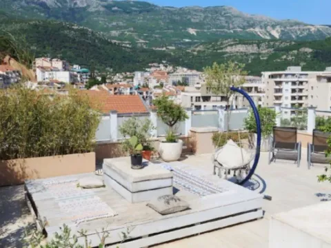 Prodaja, trosoban stan, 85m², Centar, Budva - image 8