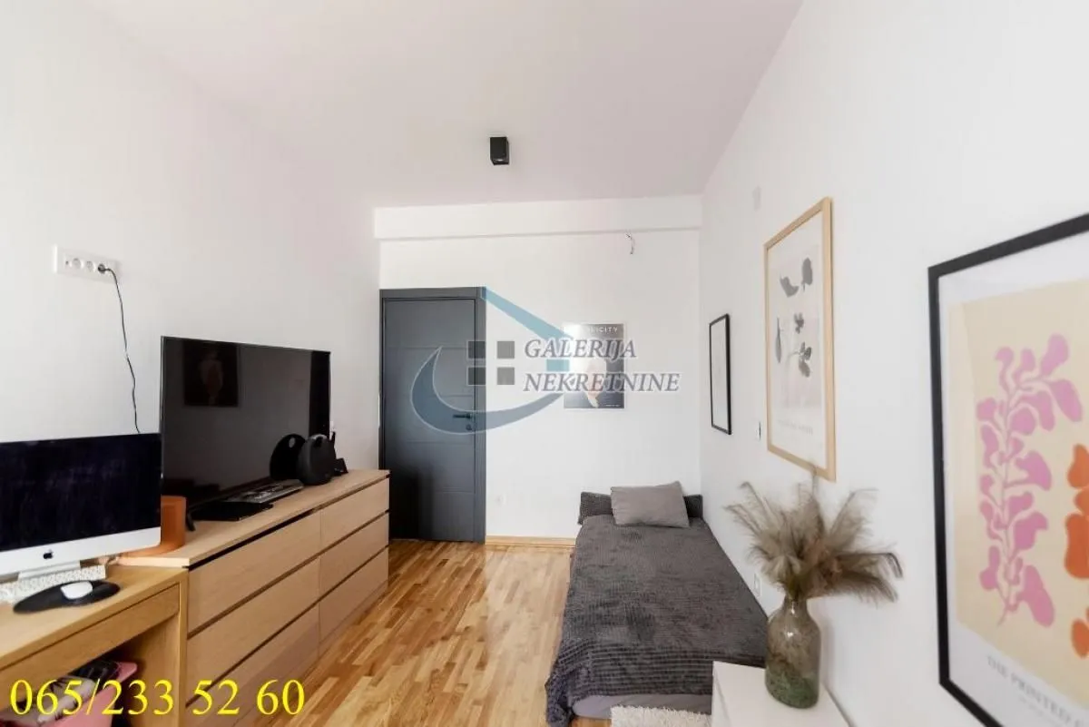 Sale, two bedroom apartment, 57m², Južni Bulevar, Vračar Sve Podlokacije