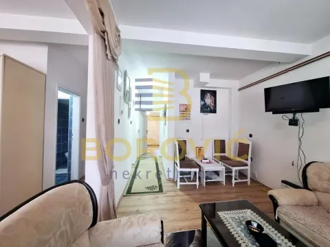 Prodaja, kuća, 250m², Misa, Pančevo - image 12