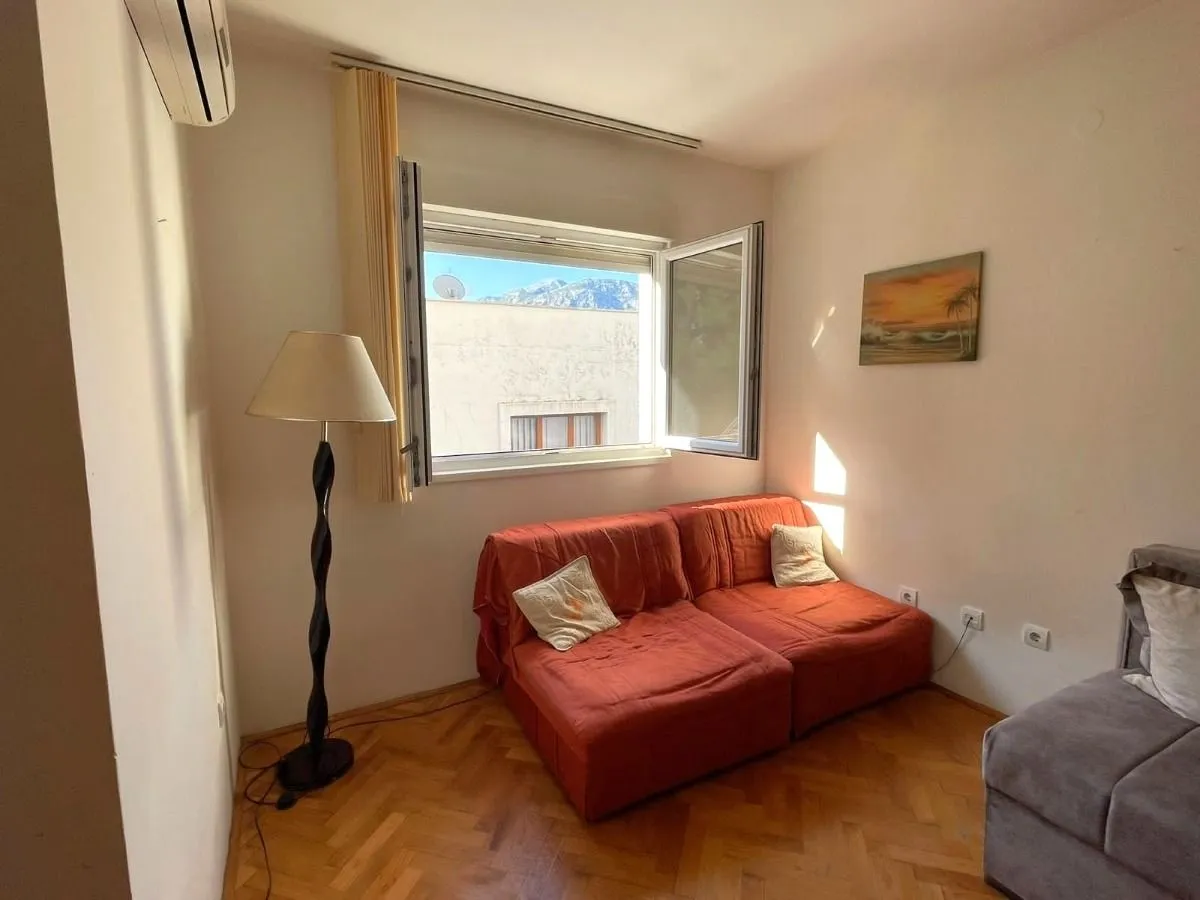 Rent, apartment, 33m², Centar, Bar