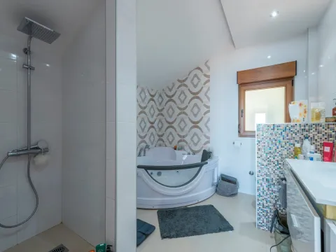 Prodaja, kuća, 280m², Markovići, Budva - image 22