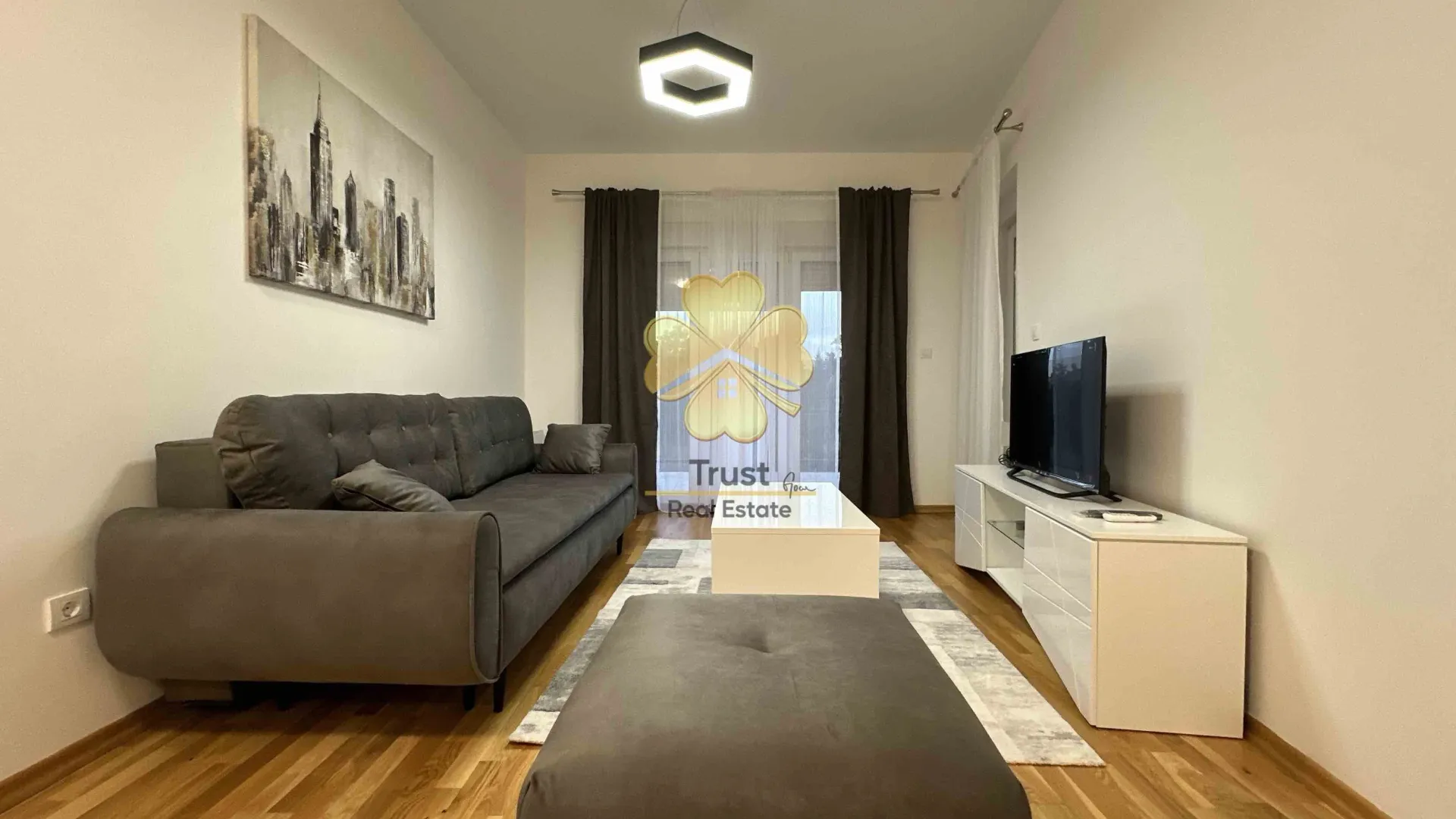 Izdavanje, dvosoban stan, 75m², Zabjelo, Podgorica