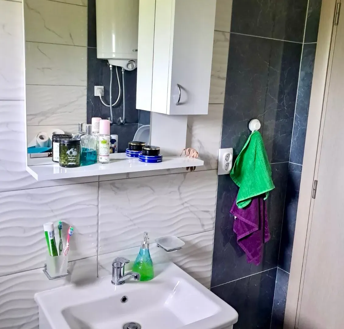 Izdavanje, kuća, 50m², Fruška Gora, Novi Sad