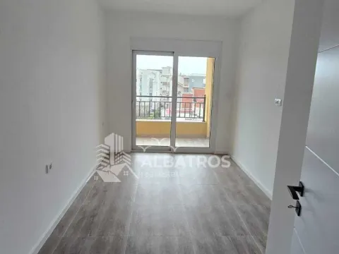 Rent, one bedroom apartment, 48m², Bar, Crna Gora - image 3