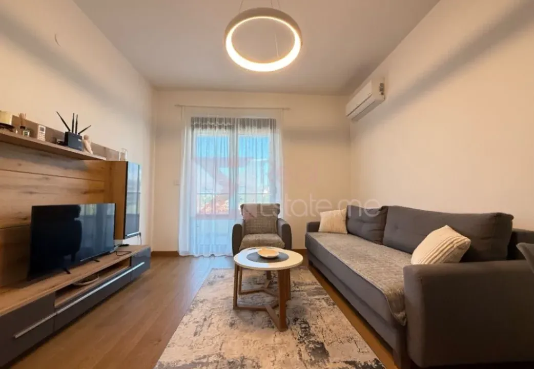 Rent, one bedroom apartment, 59m², Pejton, Podgorica