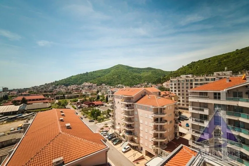Prodaja, trosoban stan, 179m², Rozino, Budva