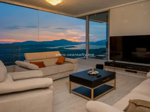 Prodaja, kuća, 280m², Tivat, Crna Gora