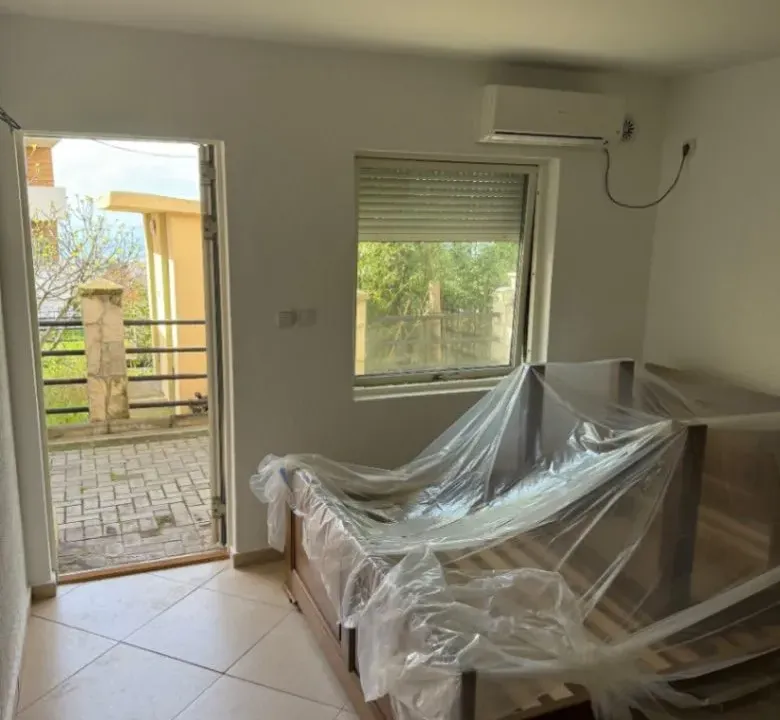 Sale, studio apartment, 17m², Utjeha, Bar