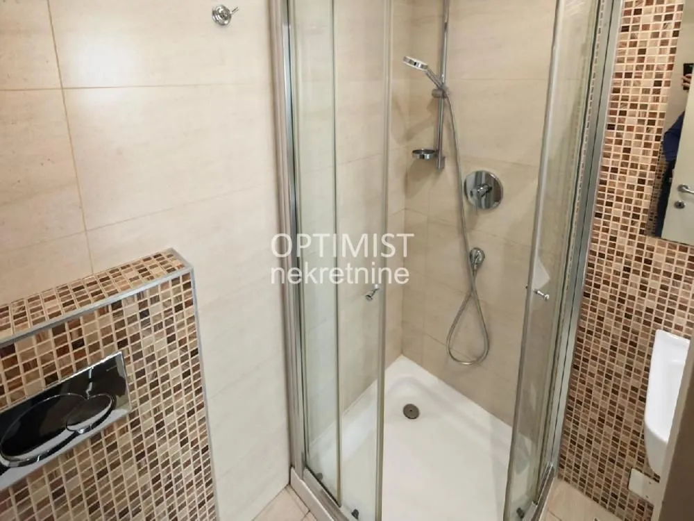 Rent, four bedroom apartment, 148m², Savski Venac, Beograd