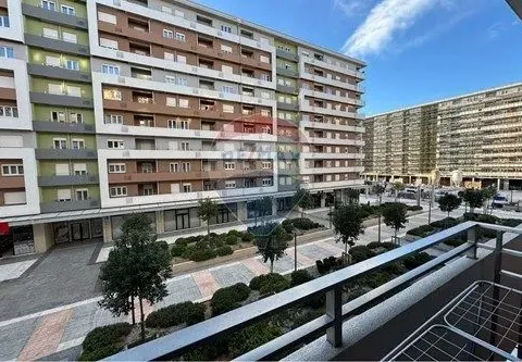 Izdavanje, jednosoban stan, 50m², Central Point, Podgorica