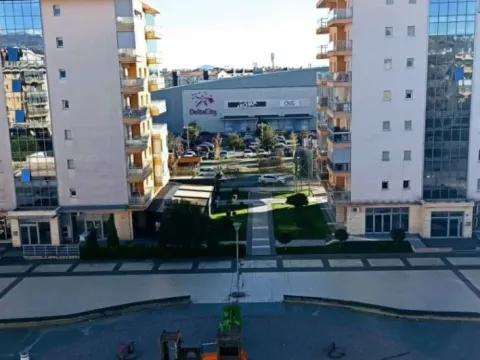 Izdavanje, jednosoban stan, 50m², City Kvart, Podgorica