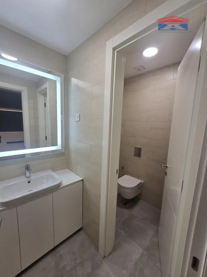 Prodaja, trosoban stan, 101m², Centar, Novi Sad