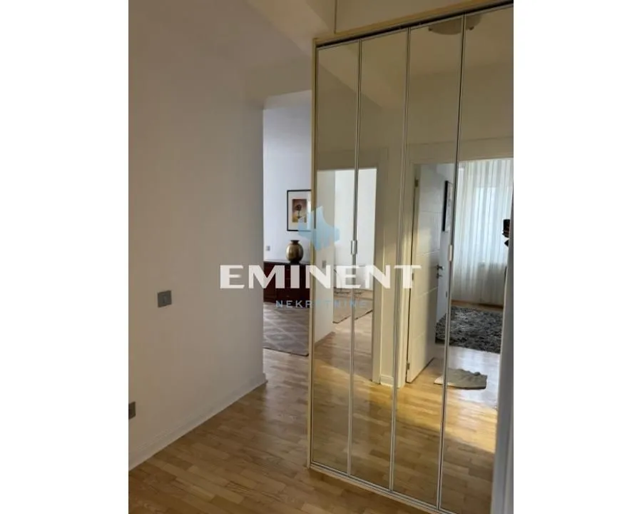 Rent, four bedroom apartment, 120m², Savski Venac, Beograd