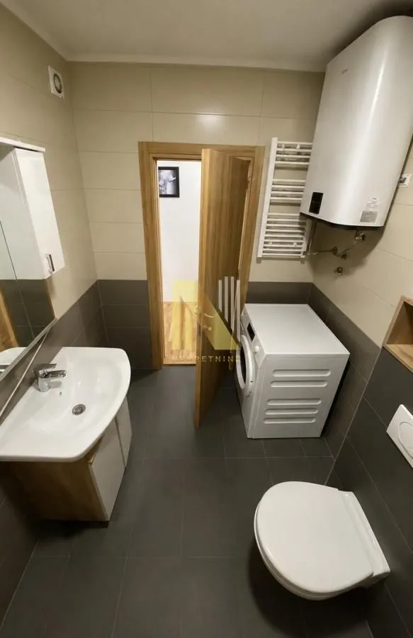 Prodaja, trosoban stan, 57m², Salajka, Novi Sad Sve Podlokacije