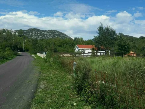 Sale, land lot, 4000m², Cetinje, Crna Gora - image 5