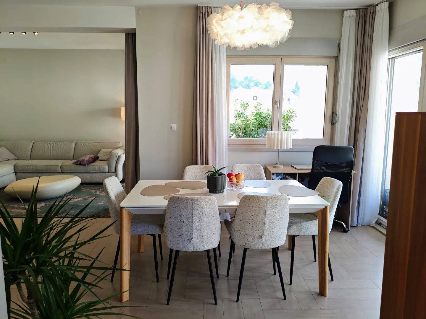 Prodaja, trosoban stan, 114m², Dobrota, Kotor