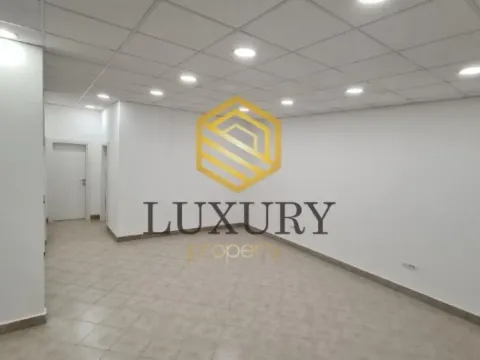 Rent, office space, 90m², Stari Aerodrom, Podgorica - image 9