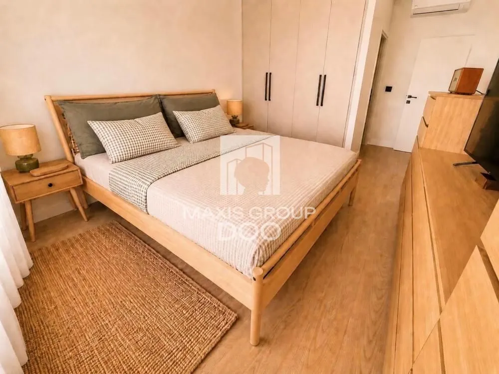 Sale, three bedroom apartment, 70m², Savski Venac, Beograd
