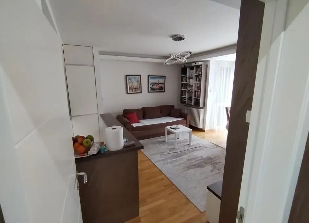 Prodaja, trosoban stan, 64m², Lion, Zvezdara Sve Podlokacije