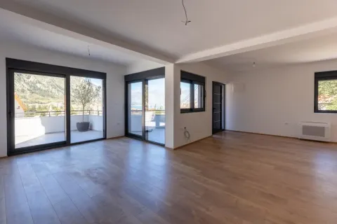 Sale, house, 160m², Škaljari, Kotor - image 7