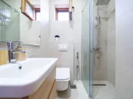 Izdavanje, trosoban stan, 120m2, Gorica C, Podgorica