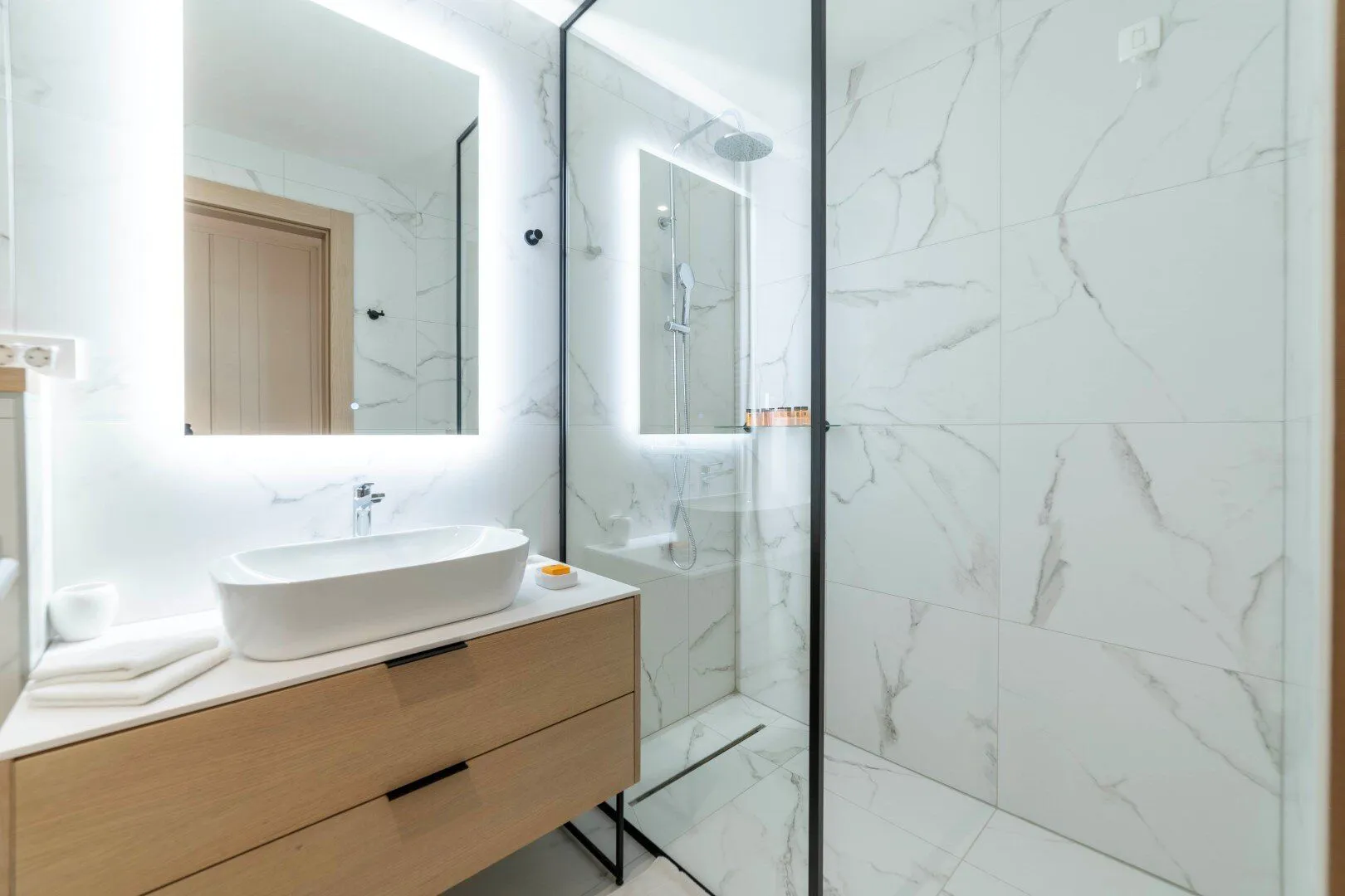 Prodaja, trosoban stan, 79m², Kotor, Crna Gora