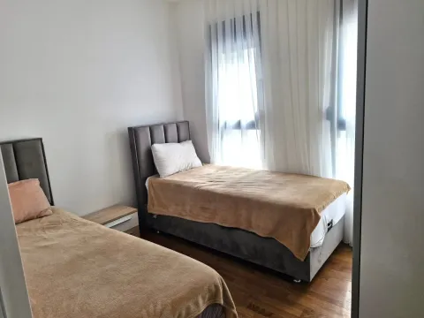 Izdavanje, dvosoban stan, 70m², Čeluga, Bar - image 10