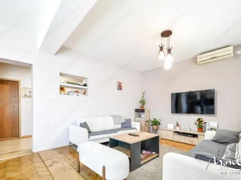 Prodaja, kuća, 525m², Centar, Tivat - image 15