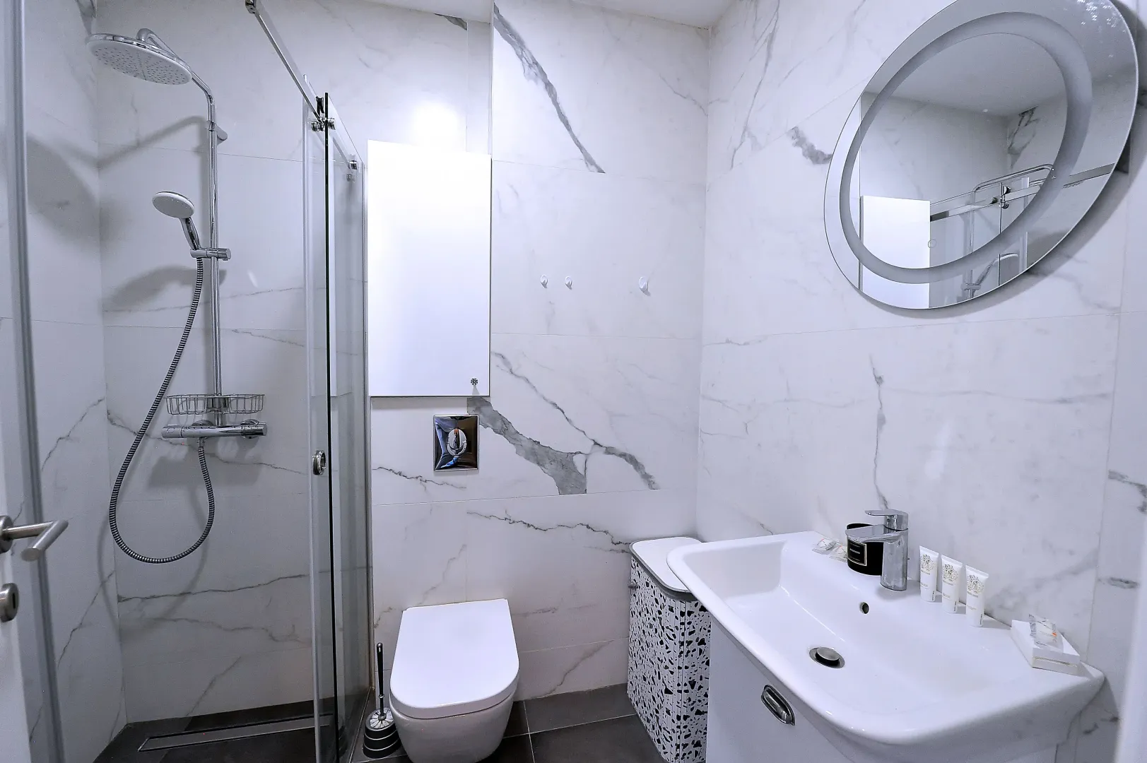 Rent, one bedroom apartment, 50m², Bečići, Budva