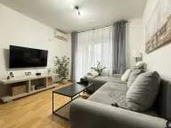 Izdavanje, dvosoban stan, 48m², Đeram Pijaca, Beograd - image 1
