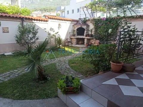 Prodaja, kuća, 232m², Bar, Crna Gora - image 10
